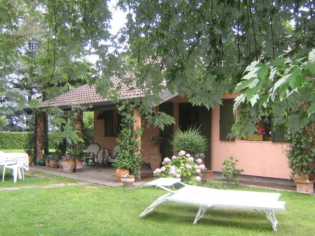 B&B Al Roncaccio Calco  Exteriör bild