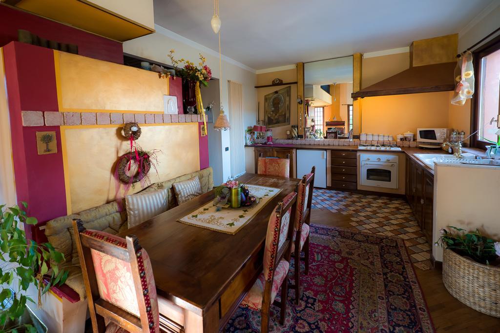 B&B Al Roncaccio Calco  Exteriör bild